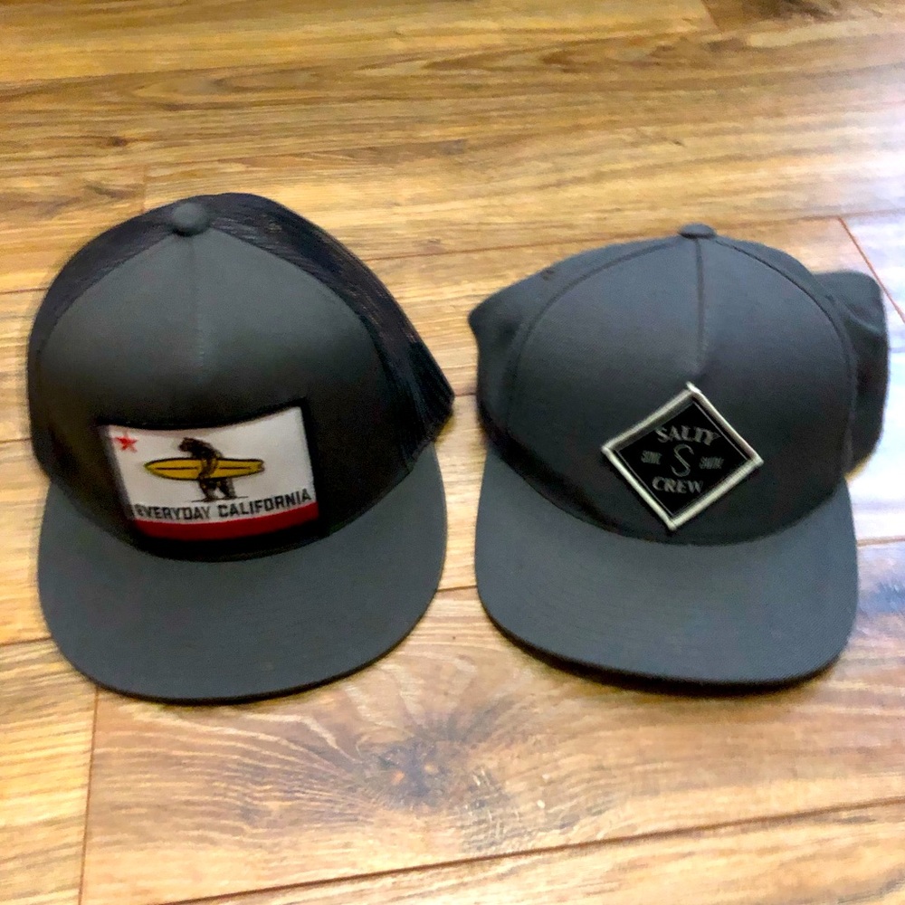 Pair of 2 hats